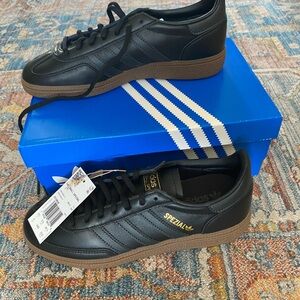 RARE! Adidas Spezial all black leather